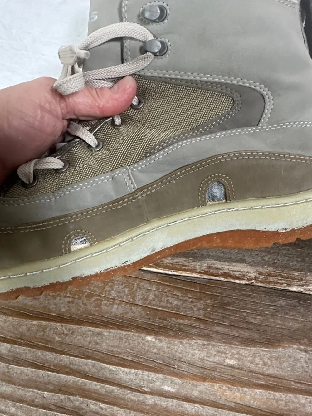 Simms Men's Chukka Boots in Taupe and Olive